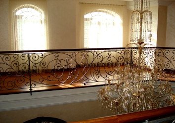 Металлические ограждения лестниц